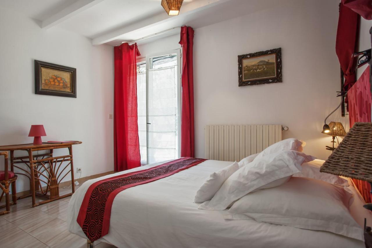Chambre D'Hotes La Cascade クルム エクステリア 写真